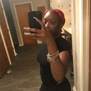 Meet your Posher, Lanaja